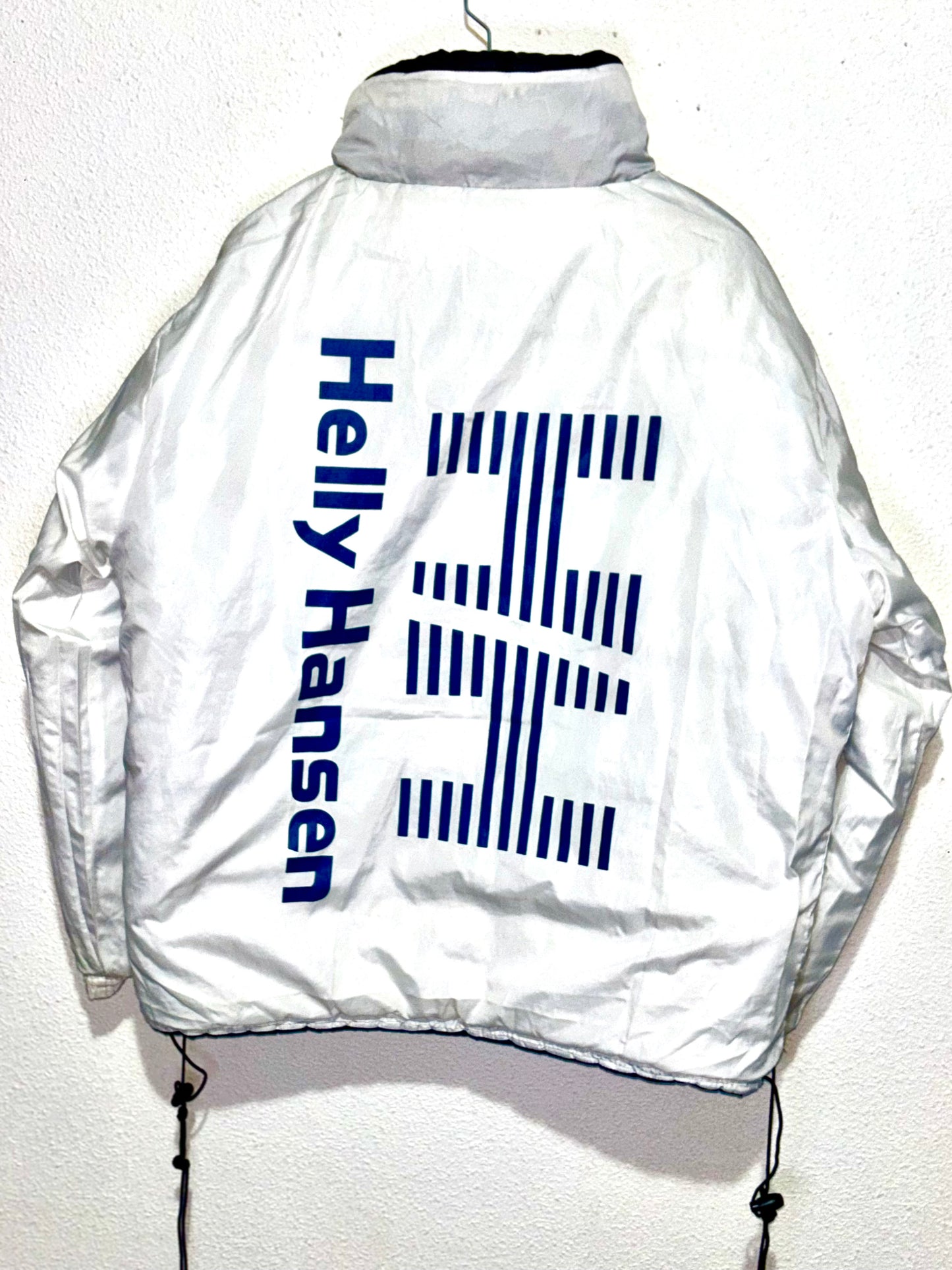 Abrigo Helly Hansen Reversible Black & White