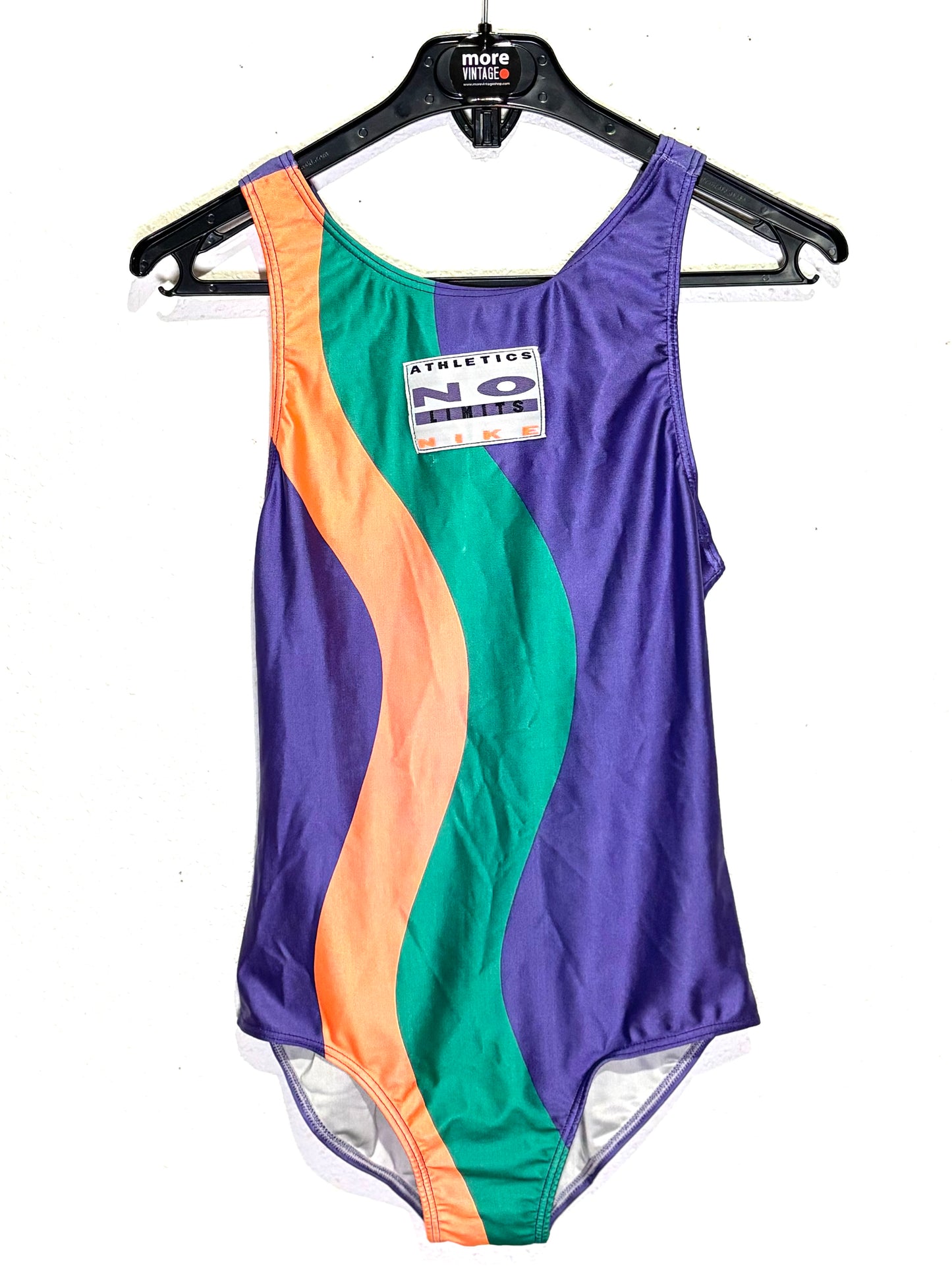 Bañador Nike Women’s “Athletics No Limits” (prenda sin usar con etiqueta)