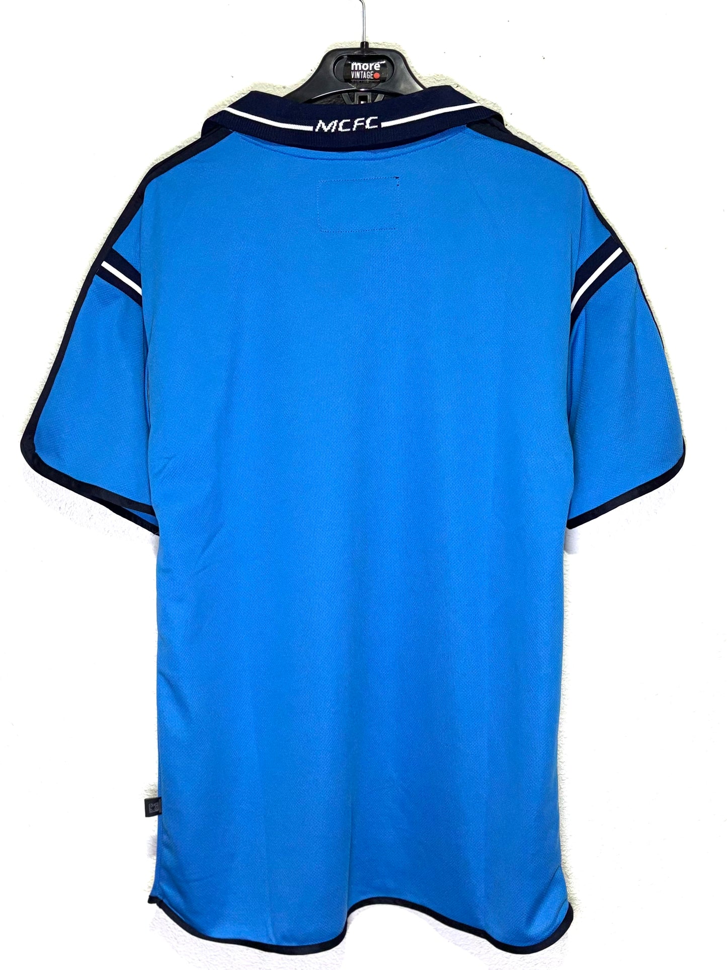 Retro Shirt Manchester City 01/02