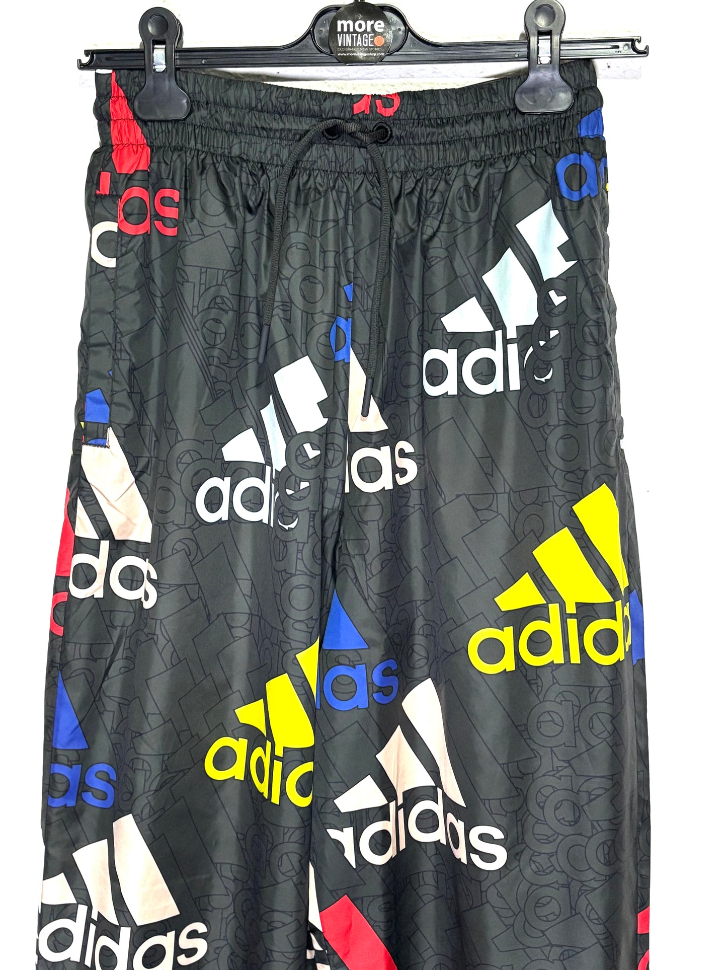 Pantalón Adidas Retro Colour’s (prenda sin usar con etiqueta)