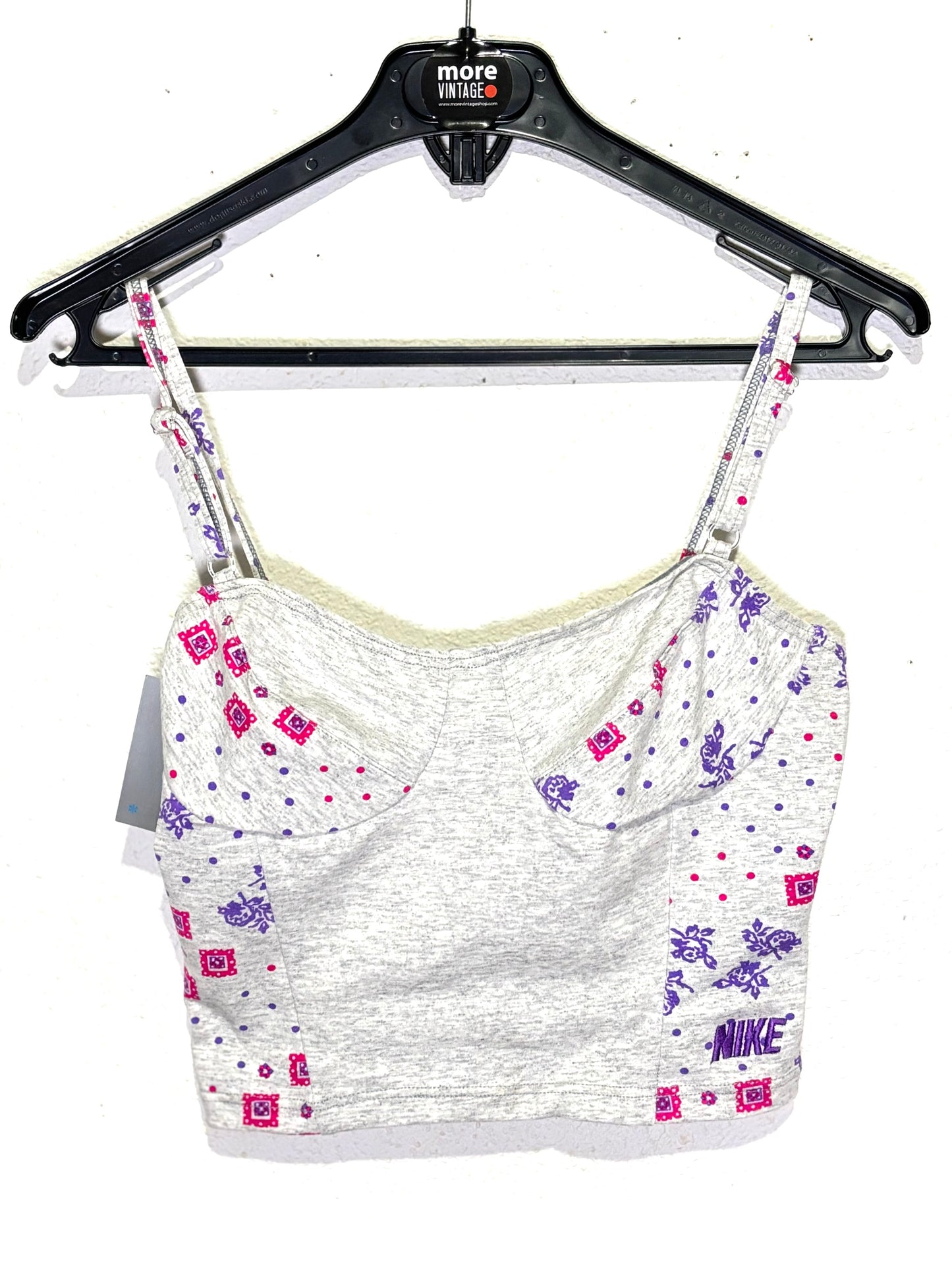 Top Nike Retro Summer (prenda sin usar con etiqueta)