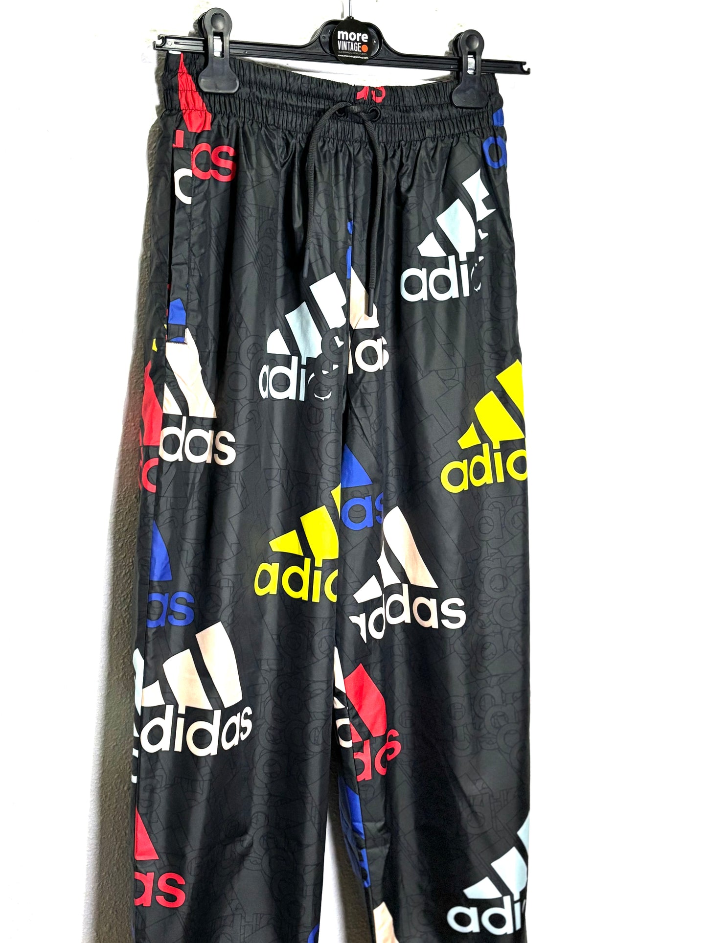 Pantalón Adidas Retro Colour’s (prenda sin usar con etiqueta)