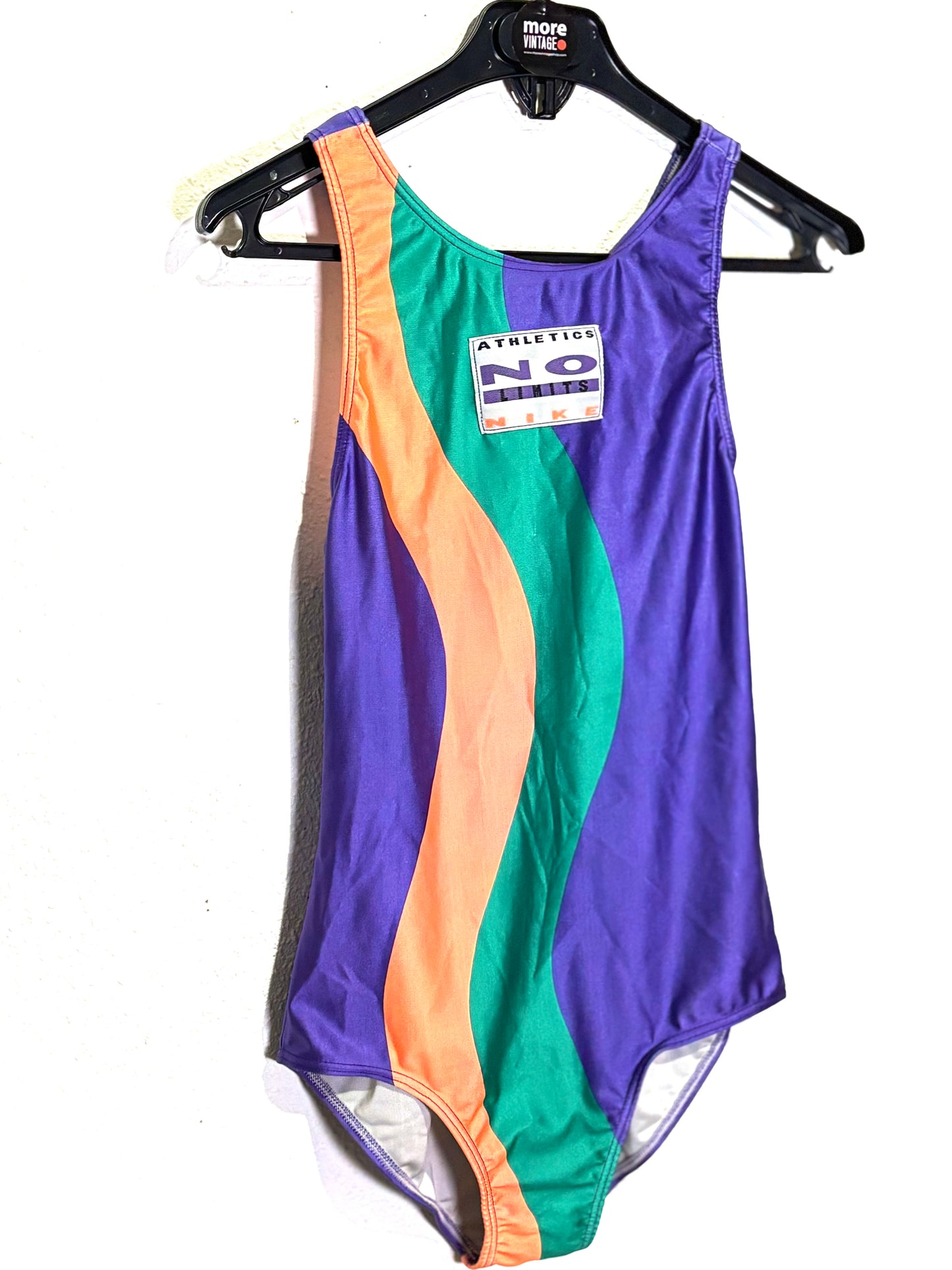 Bañador Nike Women’s “Athletics No Limits” (prenda sin usar con etiqueta)