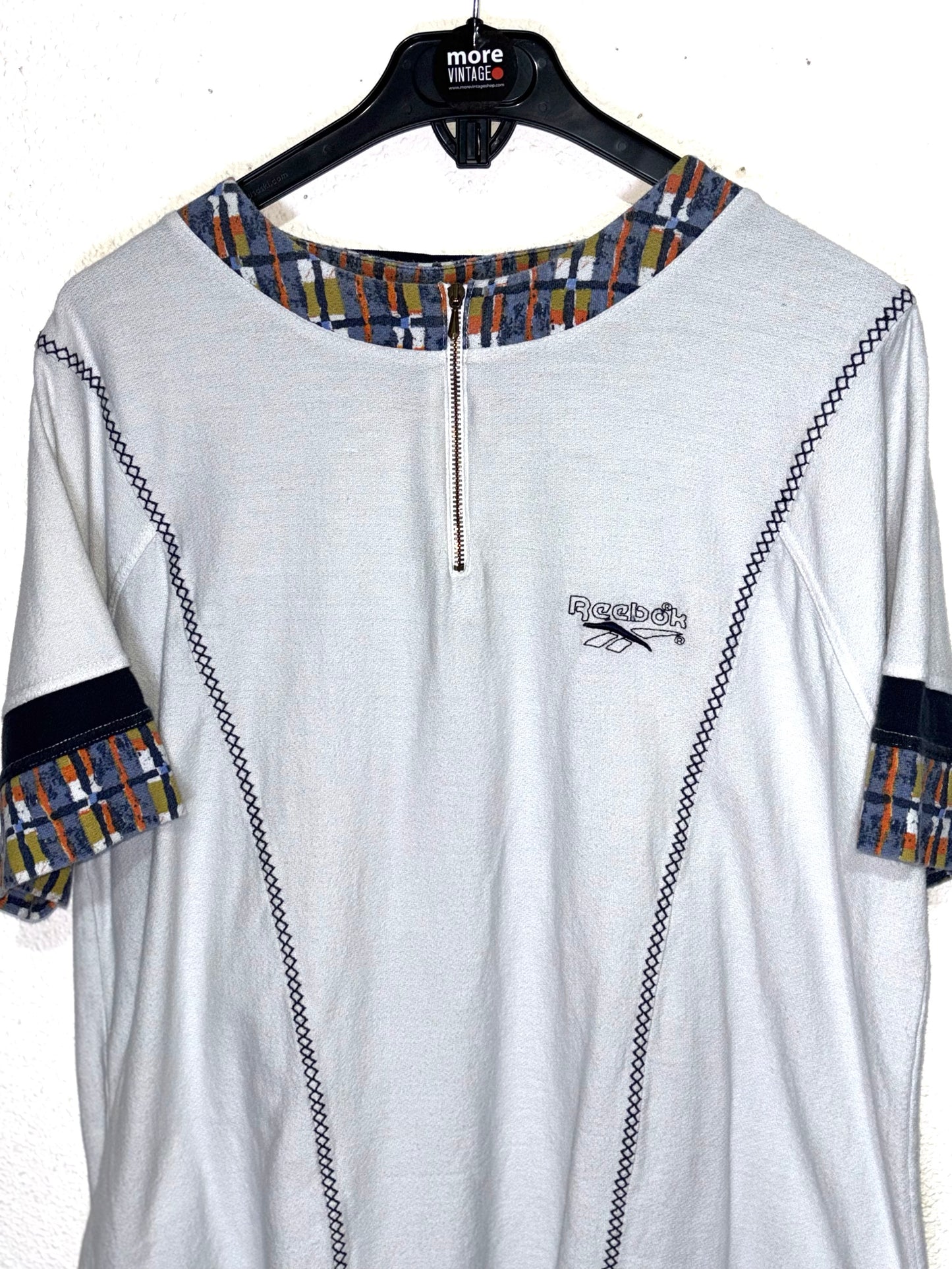 Camiseta Reebok Retro Classic