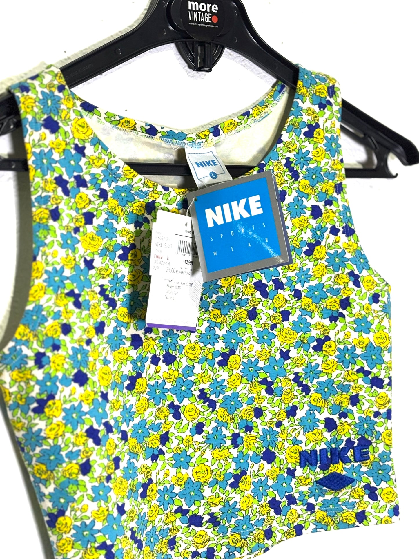 Top Nike Retro Summer (prenda sin usar con etiqueta)