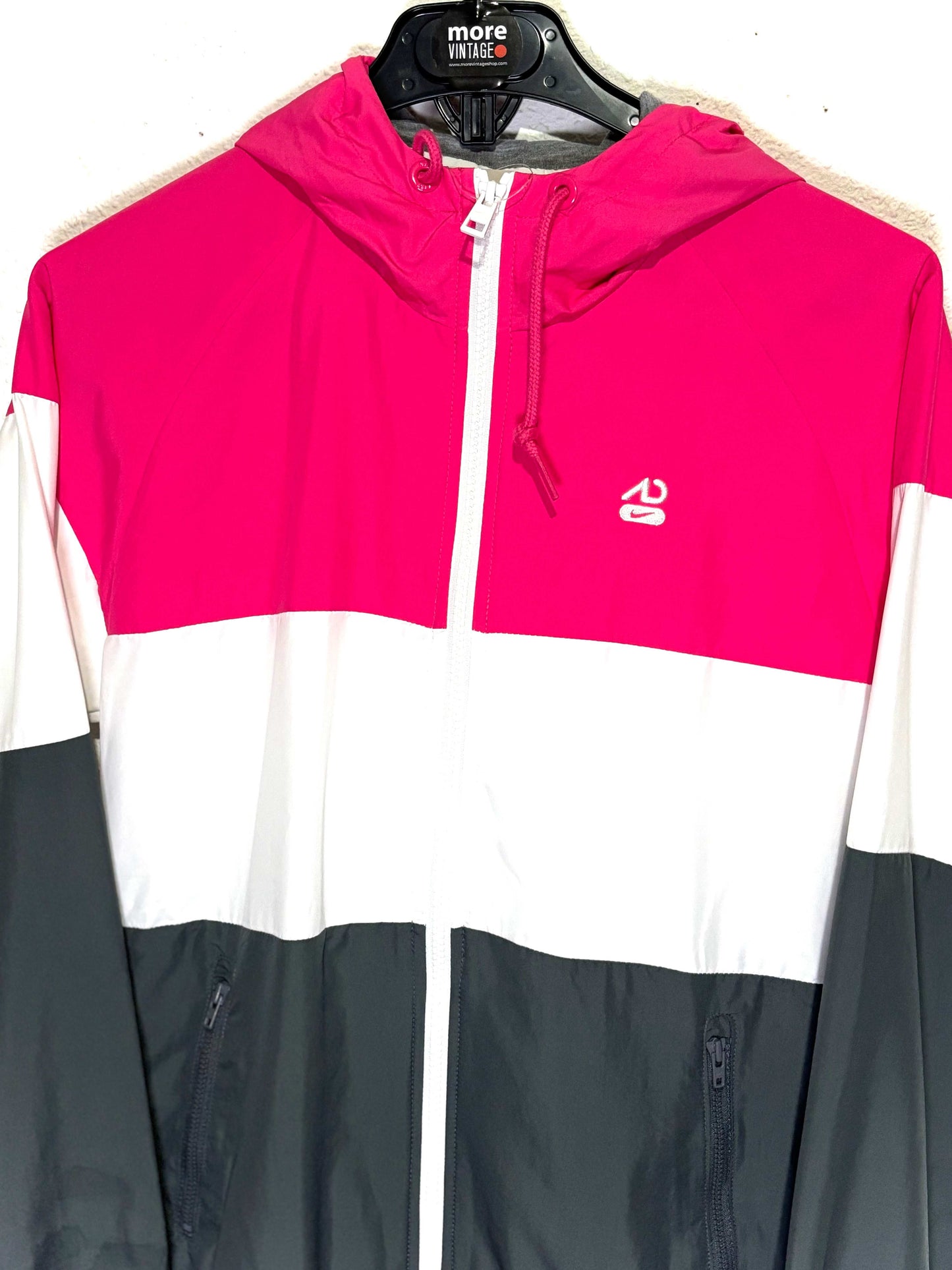 Chaqueta Nike Women’s Three Colour’s (prenda sin usar con etiqueta)