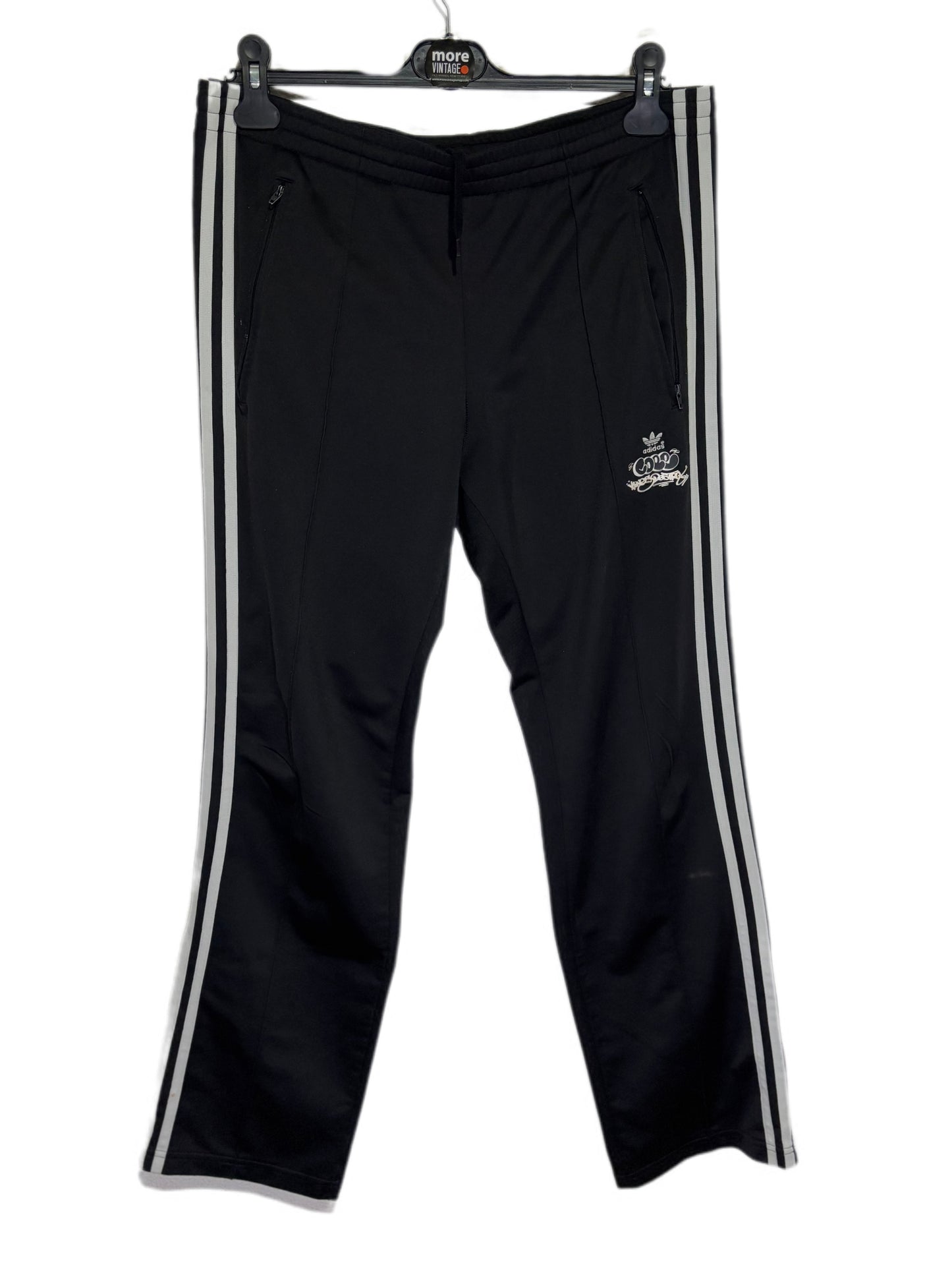 Pantalón Adidas Retro “Core” Black