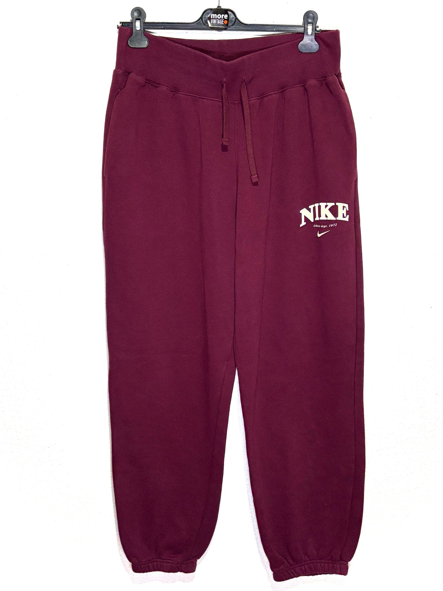 Pantalón Nike Athletic Dept. 1972 Retro Garnet