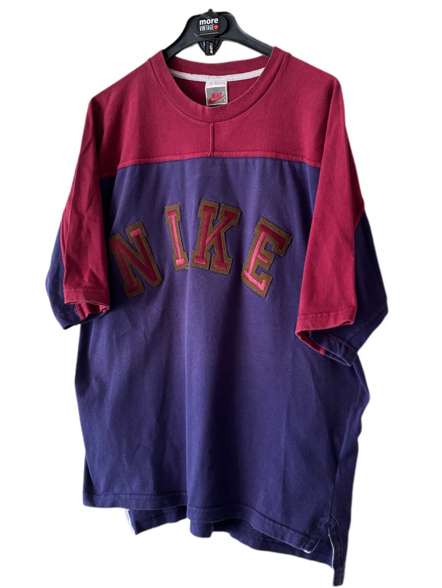 Camiseta Nike Retro Color’s