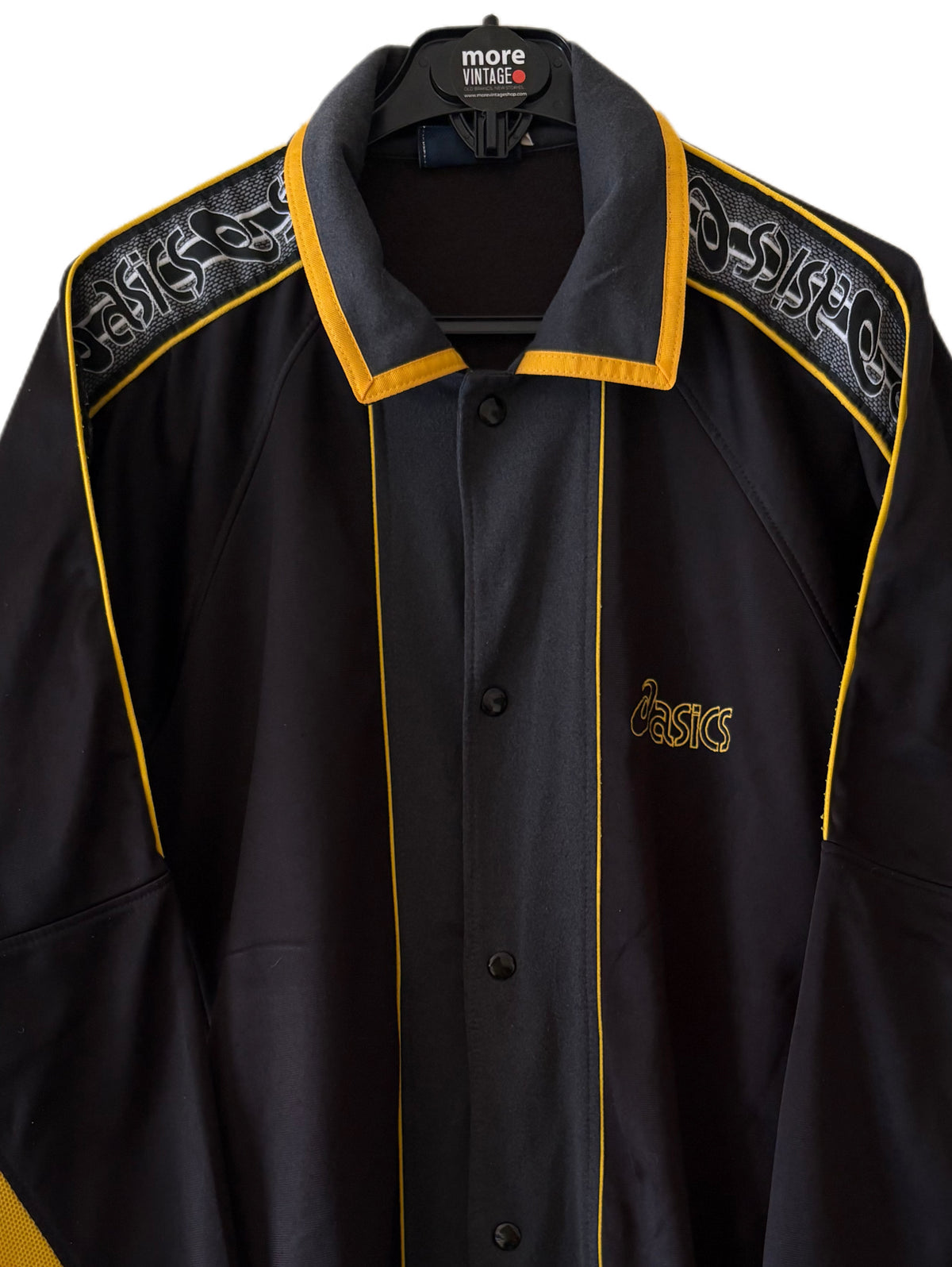 Chaqueta Asics Retro 00’s Black/Yellow