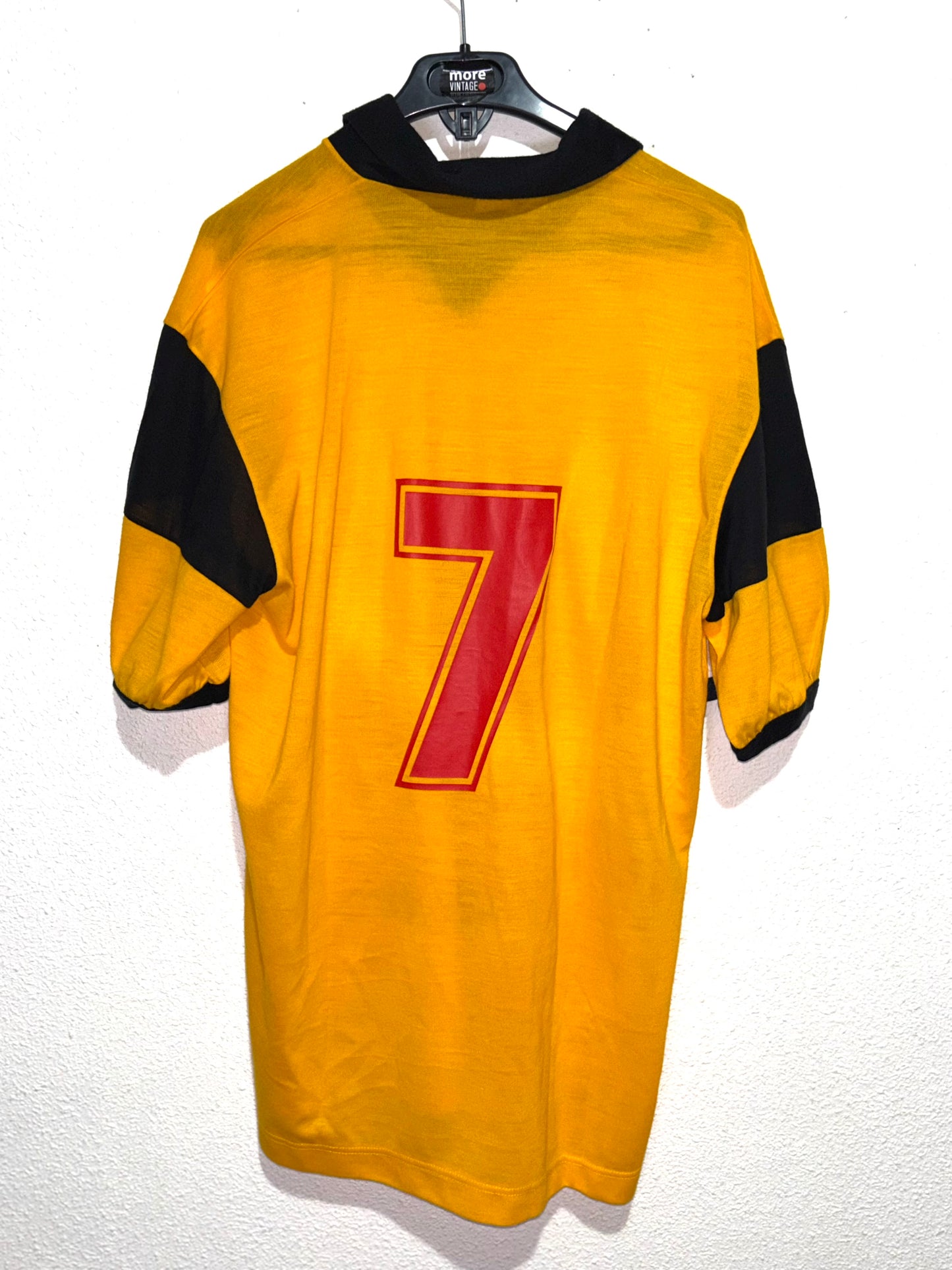 Camiseta Retro #7 Yellow