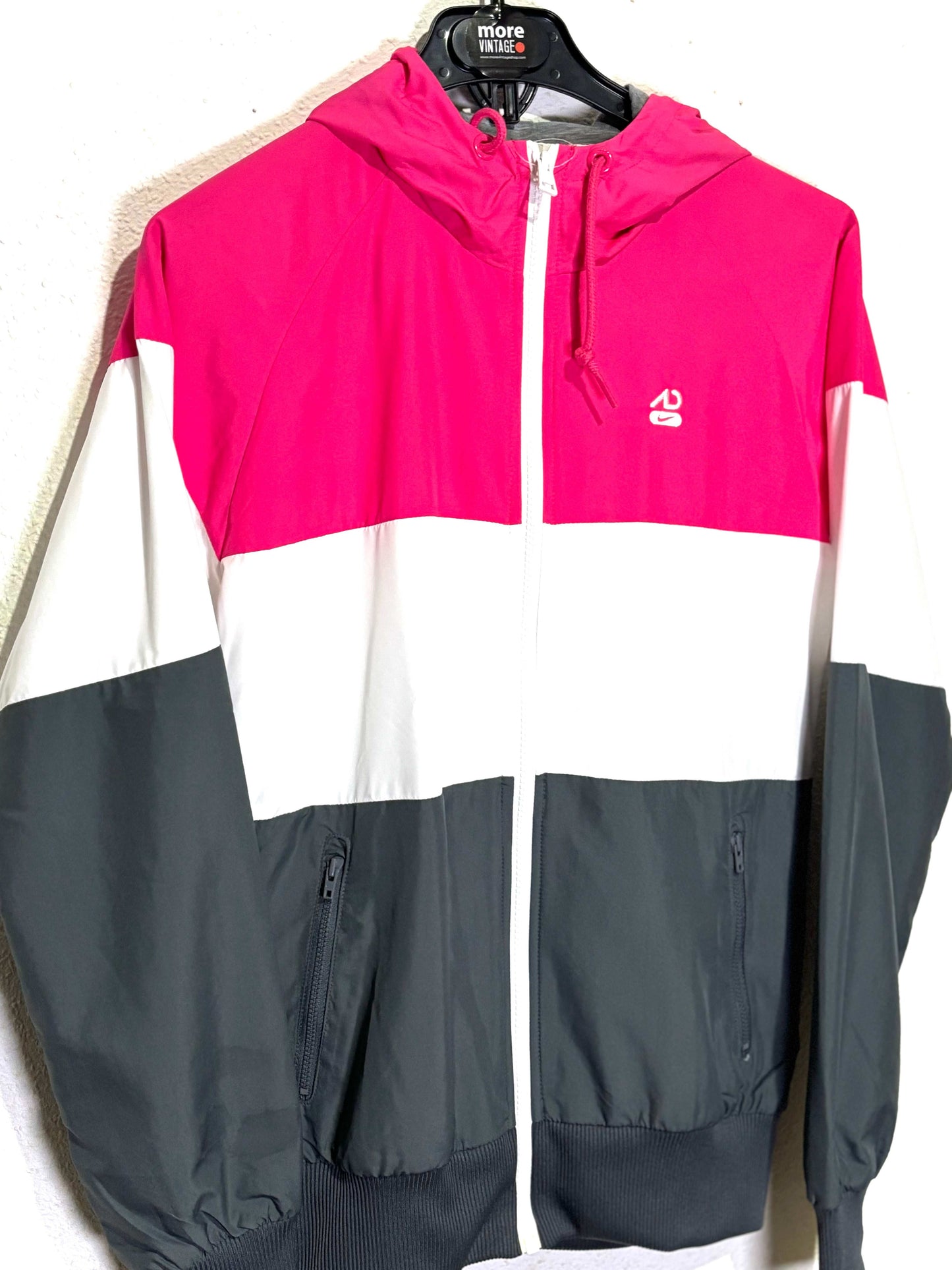 Chaqueta Nike Women’s Three Colour’s (prenda sin usar con etiqueta)
