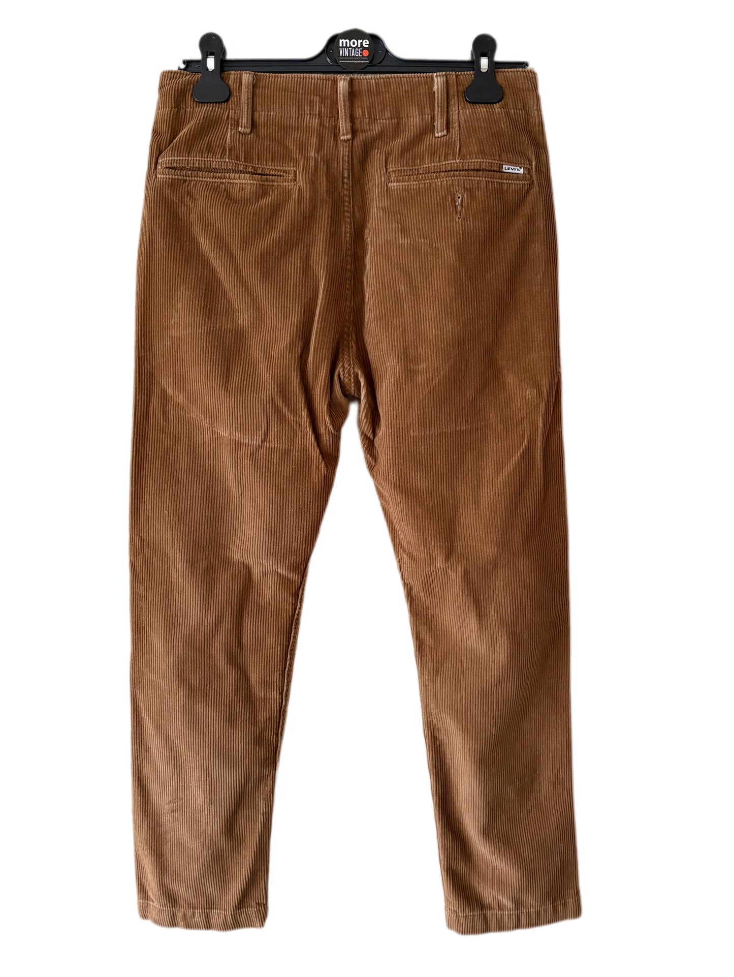 Pantalón Levi’s Premium Retro Corduroy Brown
