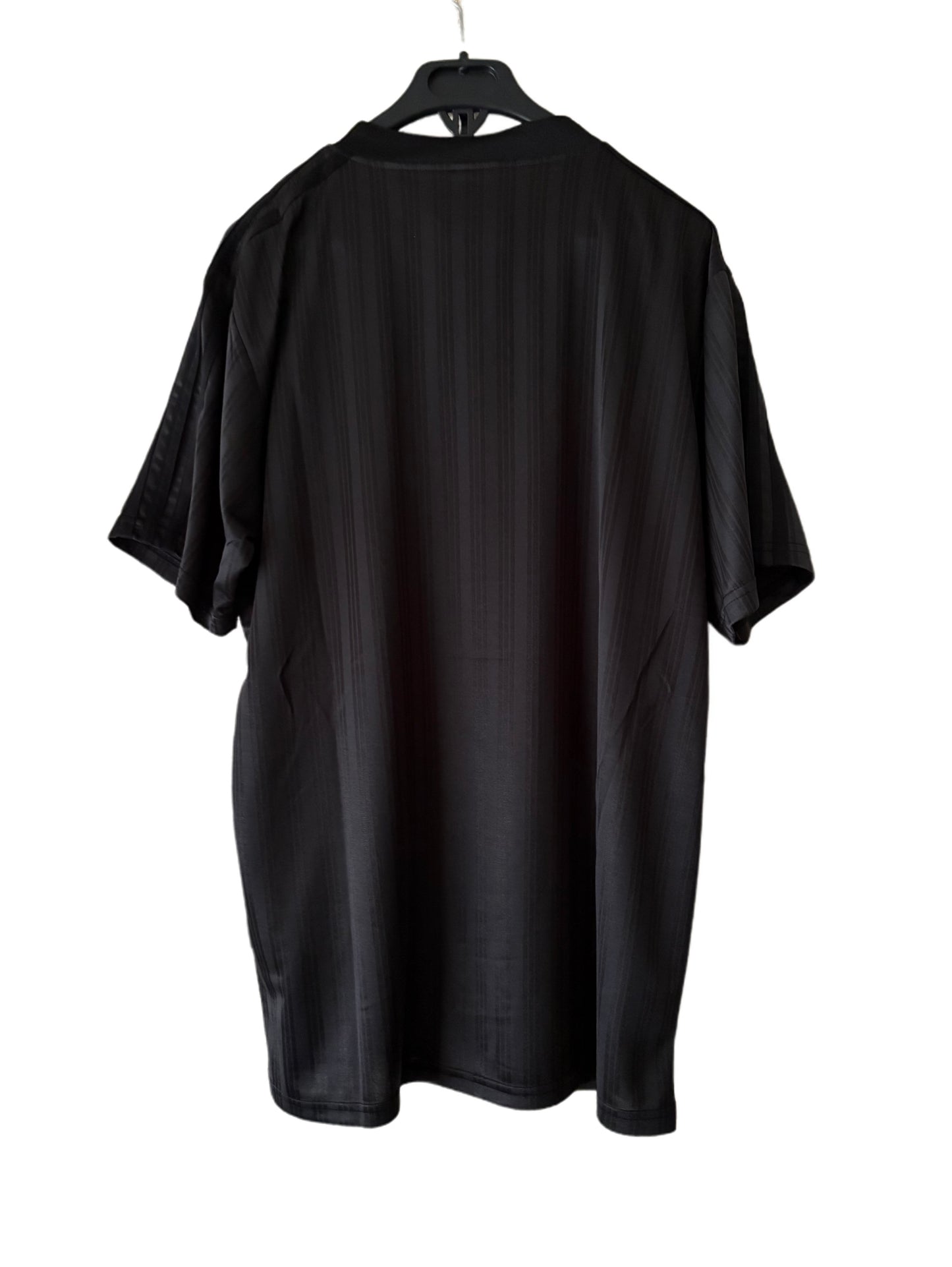 Camiseta Liverpool Adidas Retro Black Edition