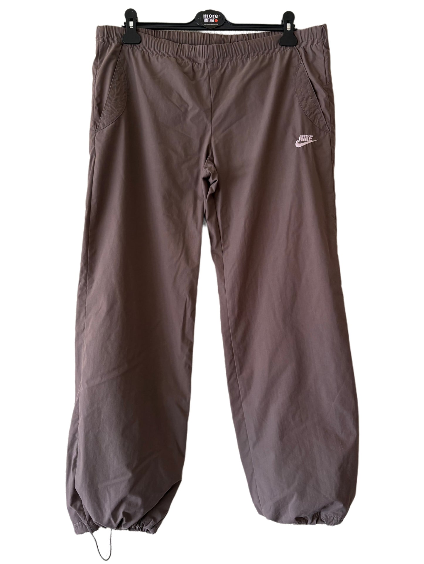 Pantalón Nike Cargo Retro Brown