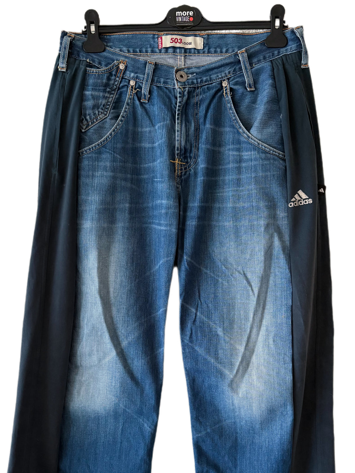 Upcycling Levi’s x Adidas | Cargo Jeans Reworked Levi’s x Adidas
