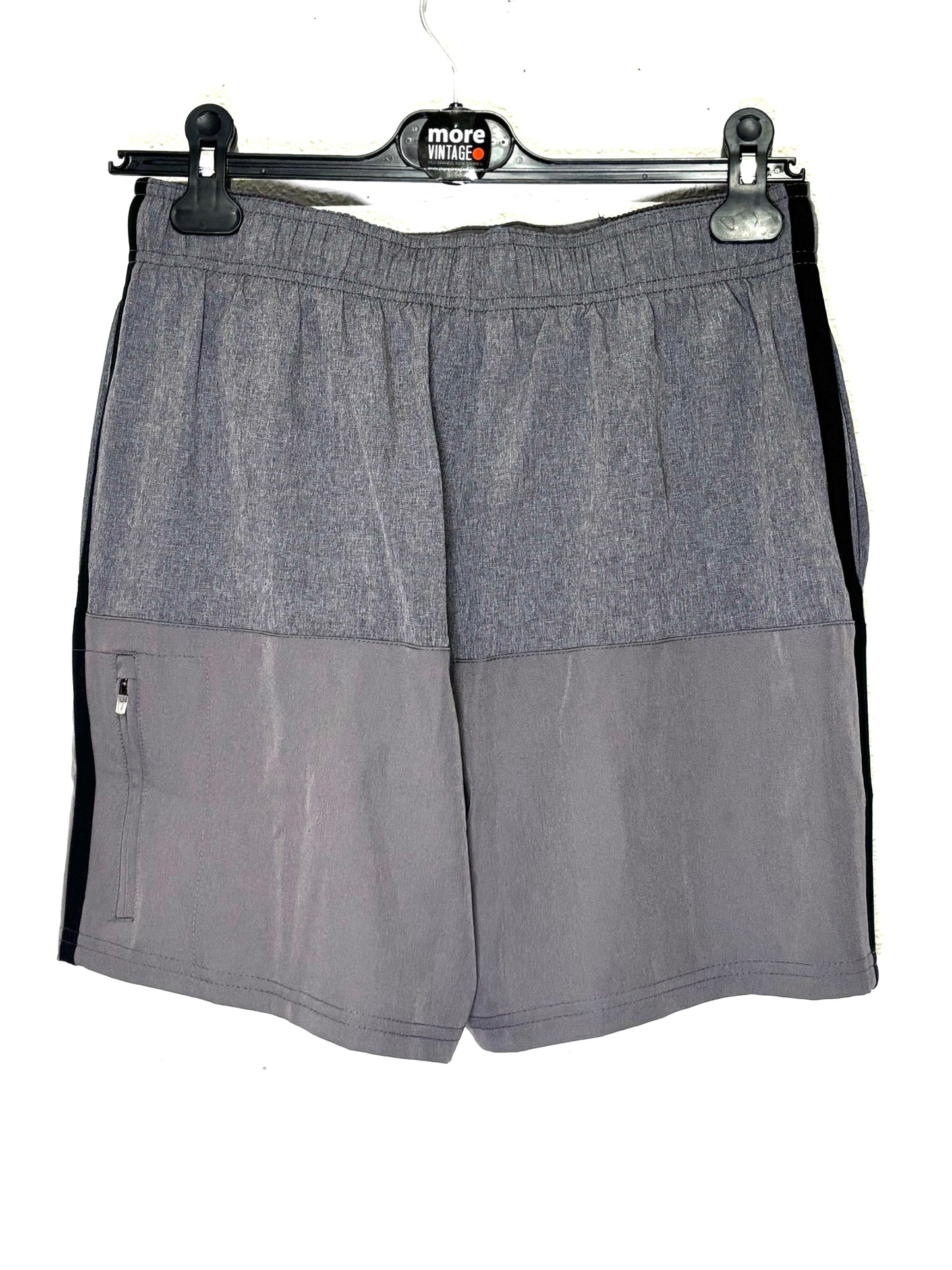 Pantalón Corto Nike Retro Grey (prenda sin usar con etiqueta)