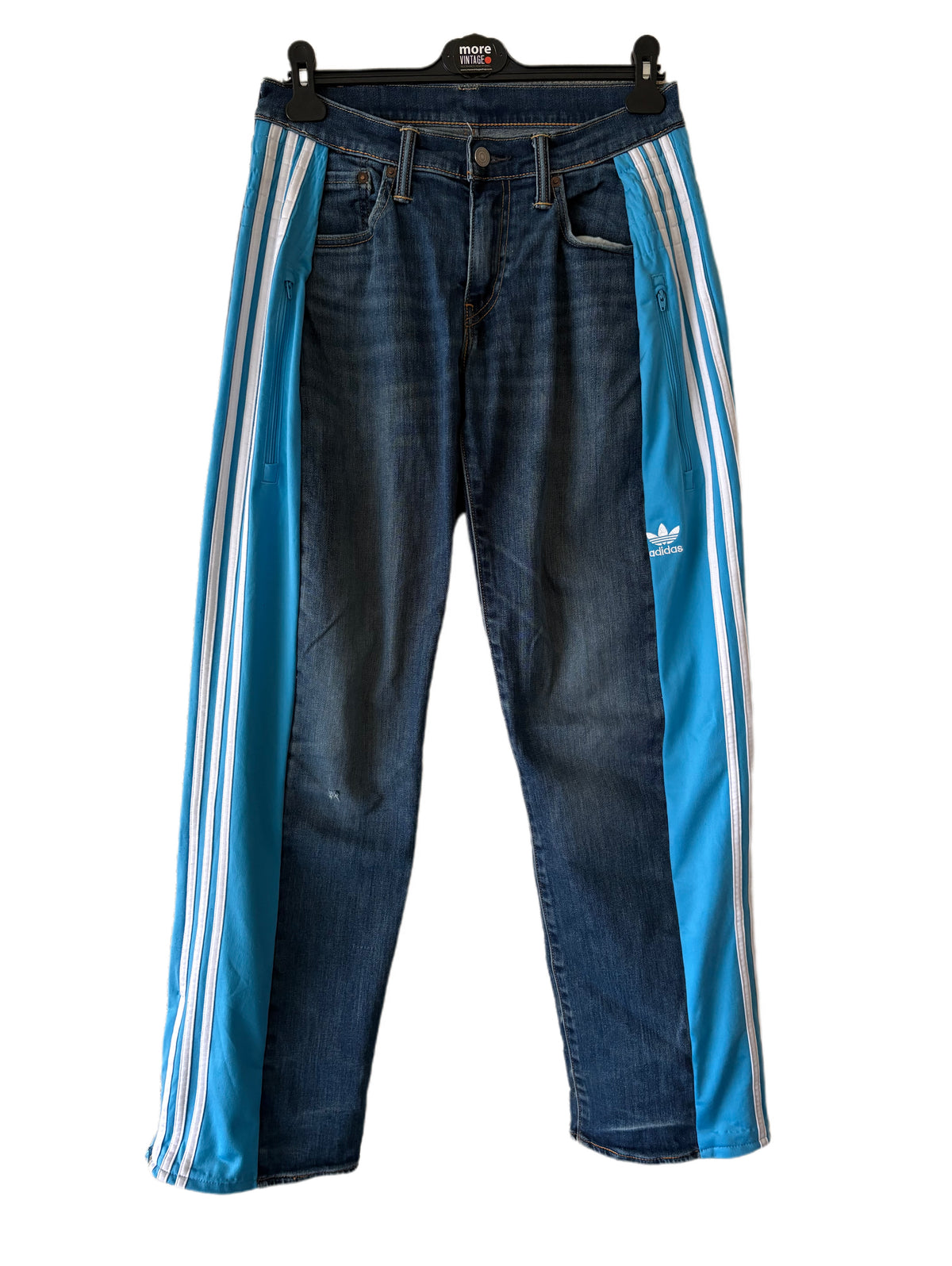 Upcycling Levi’s x Adidas | Cargo Jeans Reworked Levi’s x Adidas Originals
