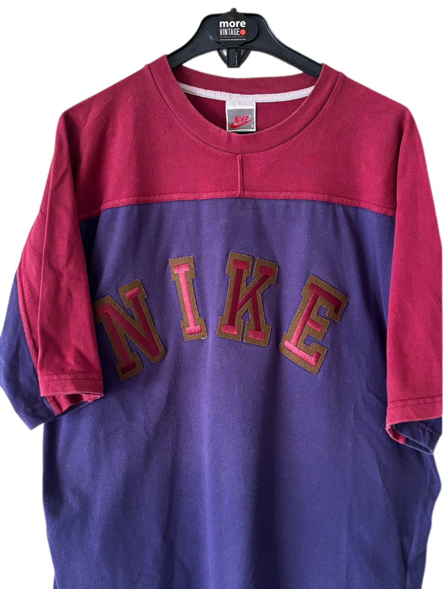 Camiseta Nike Retro Color’s