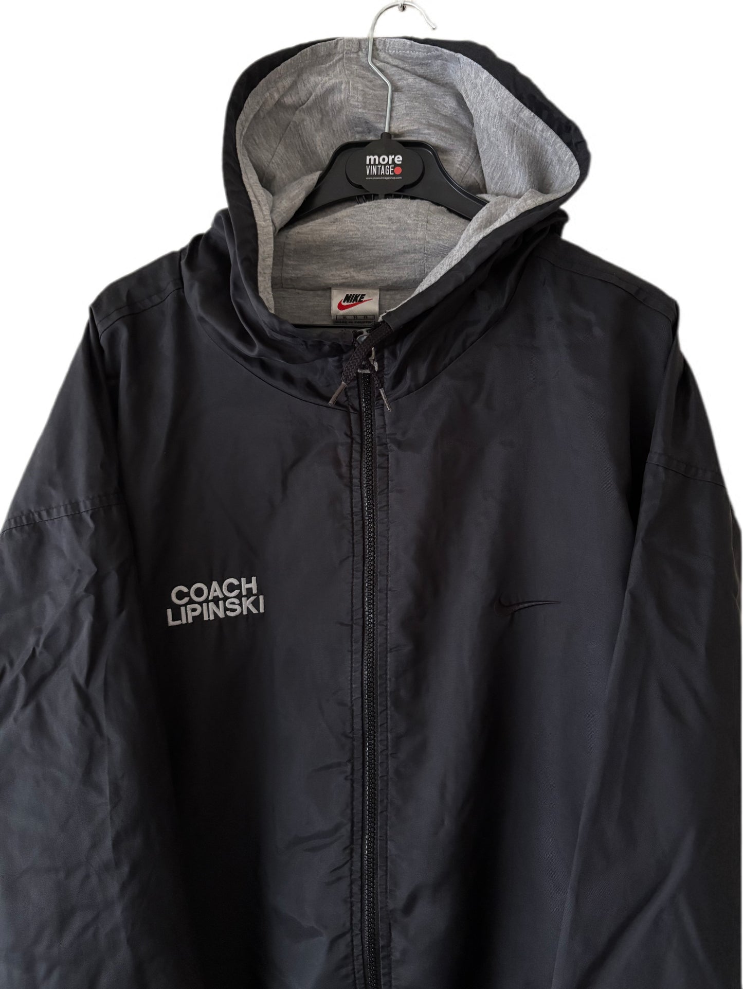 Abrigo Nike Retro Black “Coach Lipinski”