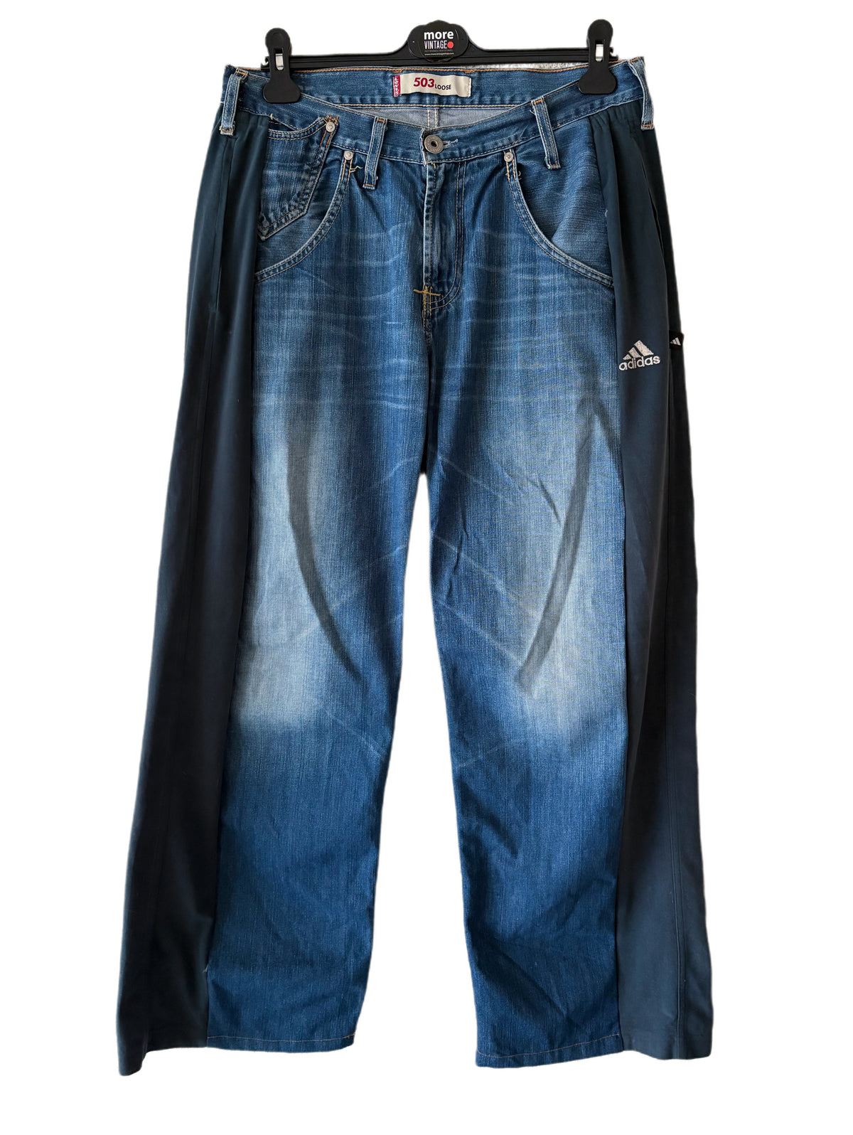 Upcycling Levi’s x Adidas | Cargo Jeans Reworked Levi’s x Adidas