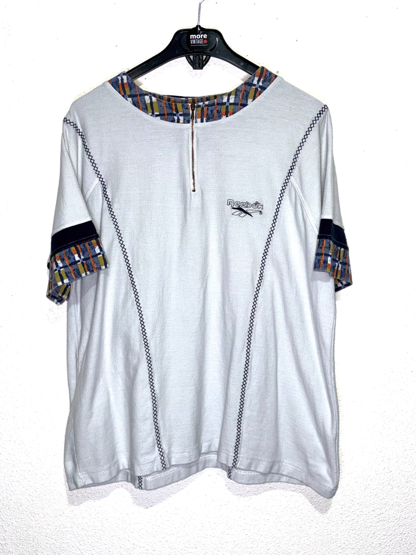 Camiseta Reebok Retro Classic