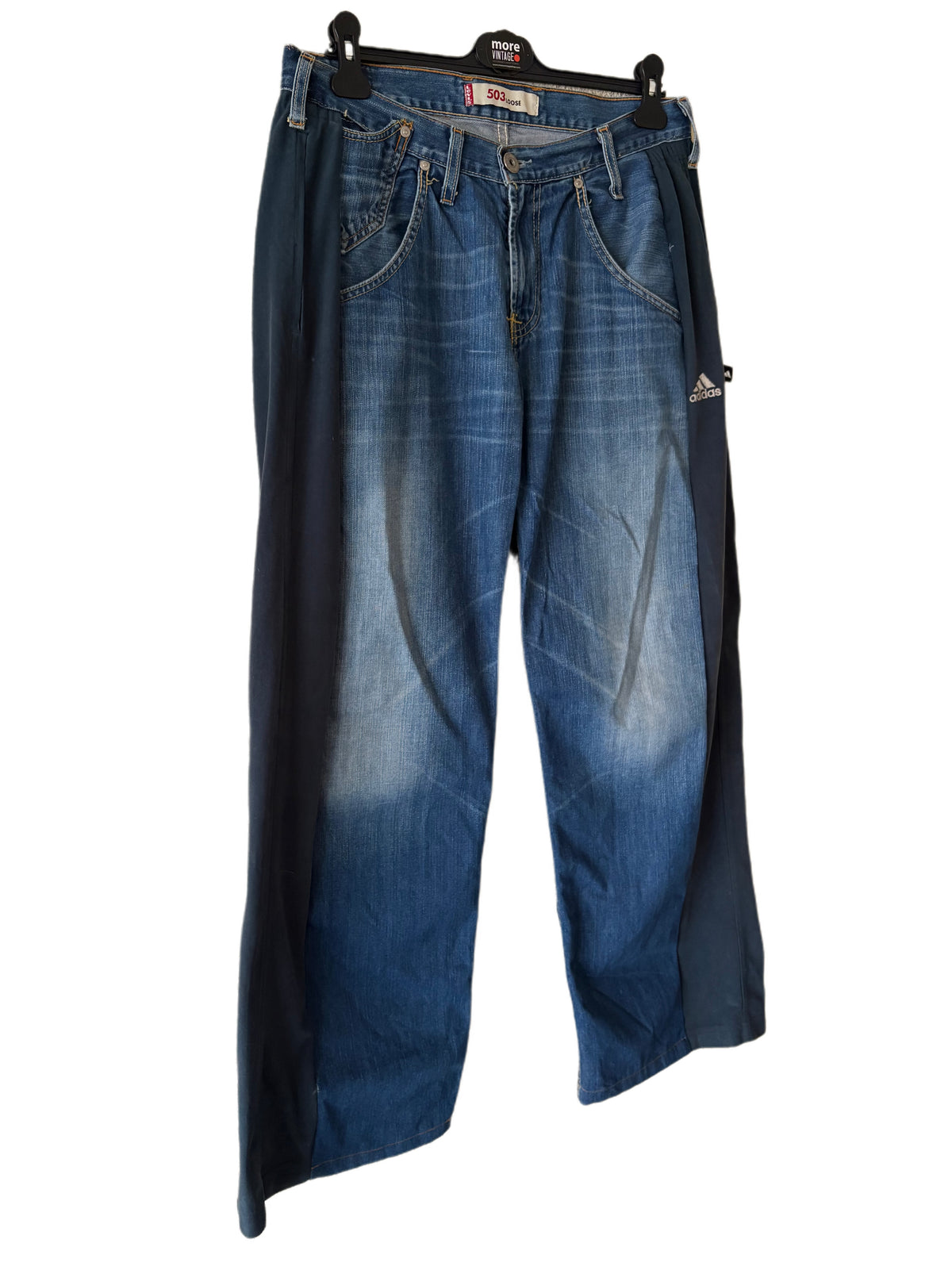 Upcycling Levi’s x Adidas | Cargo Jeans Reworked Levi’s x Adidas